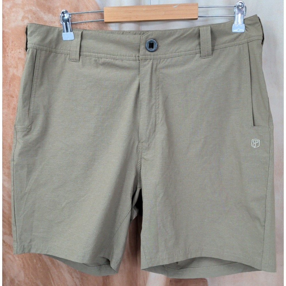 Born Primitive Traverse Short